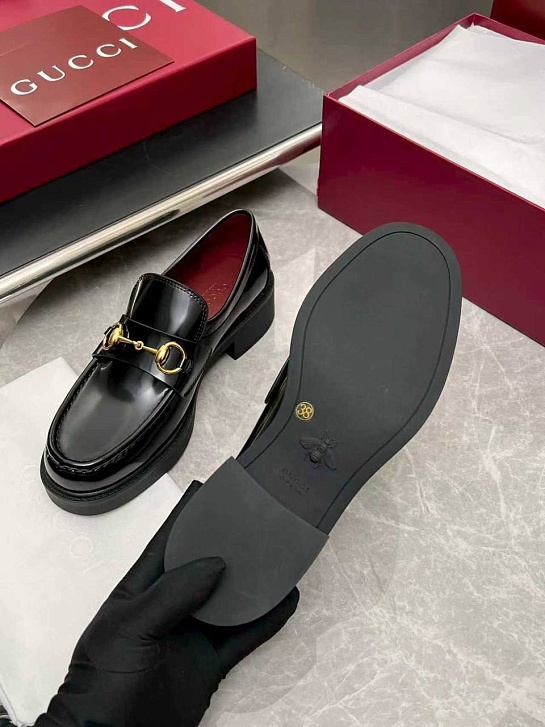 Женские кожаные лоферы Gucci Horsebit premium