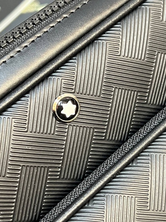 Кожаная сумка Montblanc Messenger Extreme 3.0 Premium 27x21x7.5 см