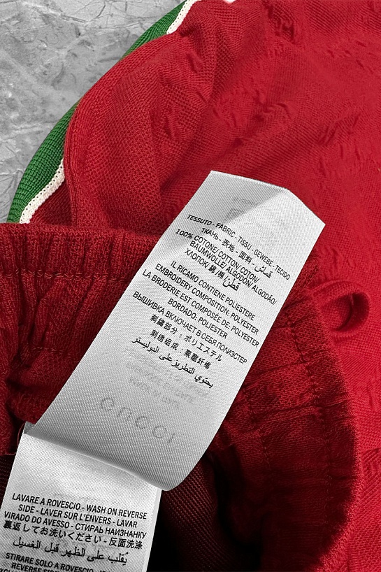 Брендовые мужские шорты Gucci красного цвета