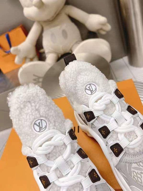 Женские кожаные кроссовки с мехом Louis Vuitton Archlight