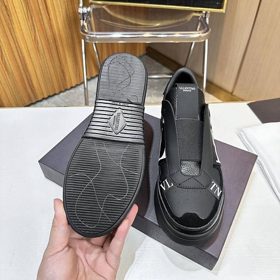 Кожаные кроссовки Valentino VL7N low-top - Black
