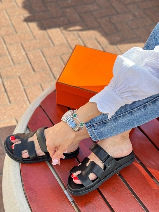 Женские кожаные сандалии Hermes Chypre - Black