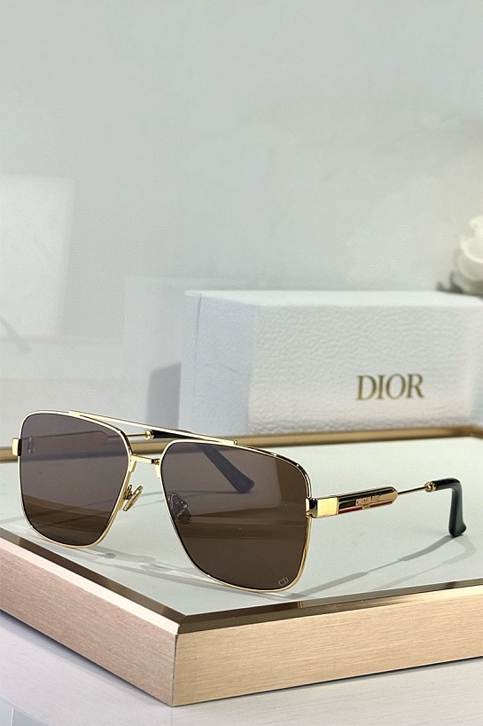 Солнцезащитные очки Dior