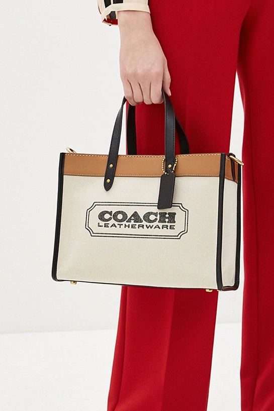 Женская сумка Coach Field Tote 30 With Badge 30x22 см
