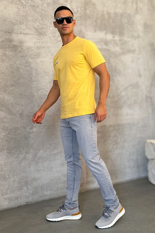 Мужская жёлтая футболка Hugo Boss logo print