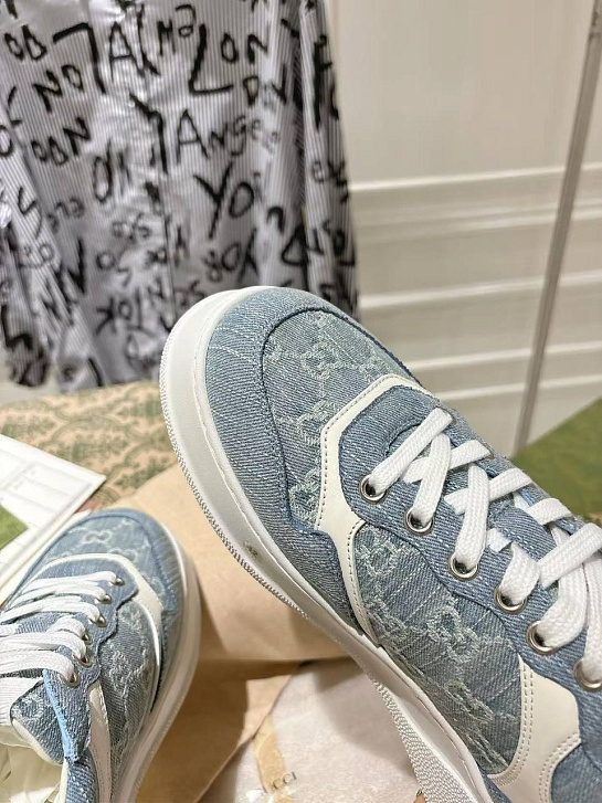 Женские кроссовки Gucci GG Interlocking