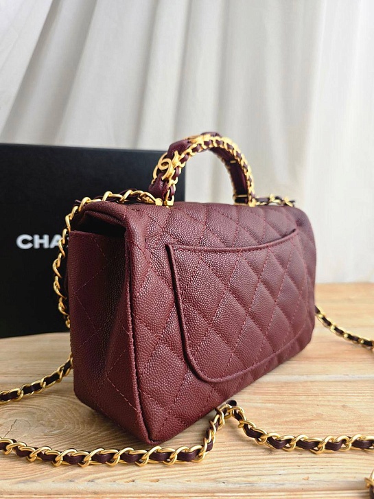 Кожаная сумка Chanel Burgundy Quilted 20x13 см