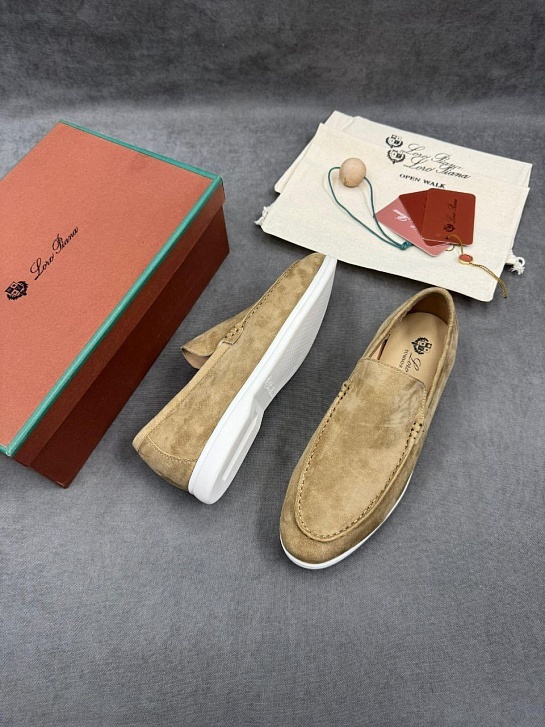 Мужские замшевые лоферы Loro Piana