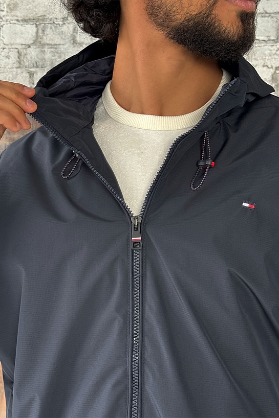 Мужская тёмно-синяя ветровка Tommy Hilfiger