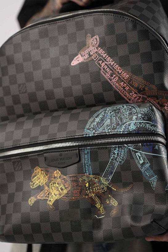 Кожаный рюкзак Louis Vuitton Discovery Damier Graphite 37x40x20 см