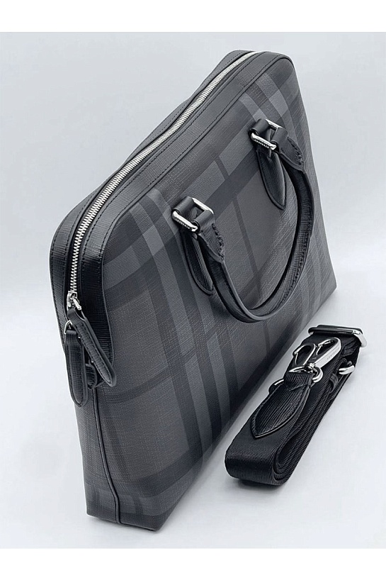 Кожаная сумка Burberry серого цвета 36x28x9 см