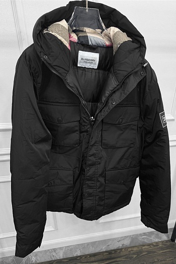 Мужская чёрная парка Burberry London England logo-plaque   