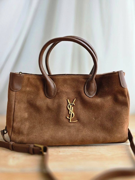 Замшевая сумка Yves Saint Laurent 39x23 см
