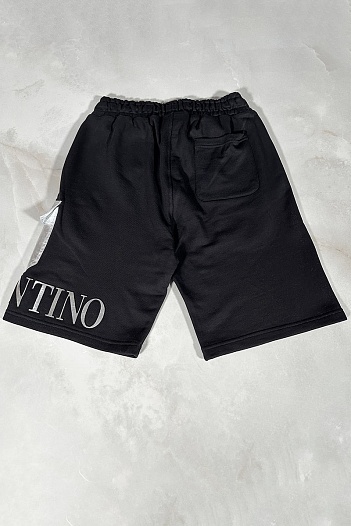 Чёрные шорты Valentino Bermuda   