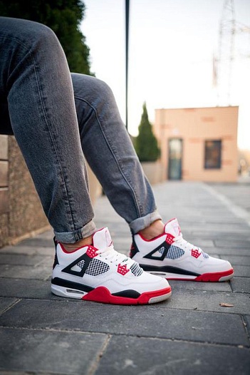 Кроссовки Nike Air Jordan 4 Retro "Fire Red"   