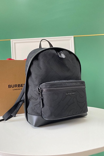Нейлоновый рюкзак Burberry Premium 42.5x30x14.5 см   