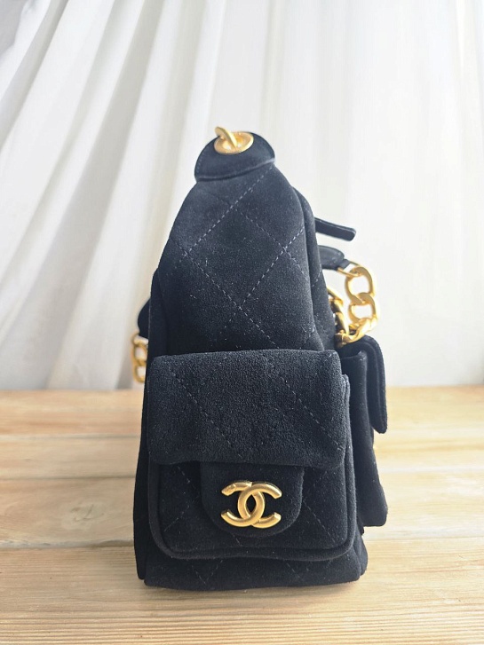 Замшевая сумка Chanel 31x20 см