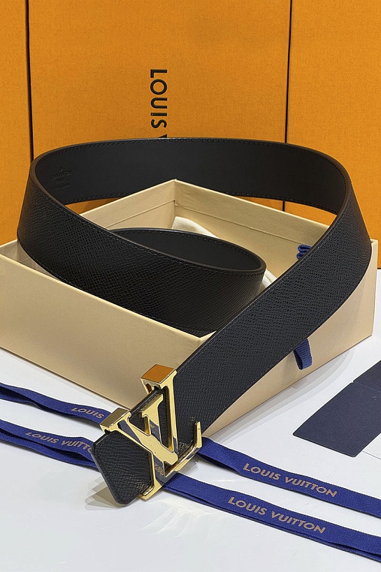 Кожаный ремень Louis Vuitton Initiales premium