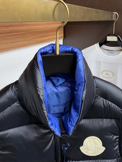 Утеплённый жилет Moncler Sumido - Black   