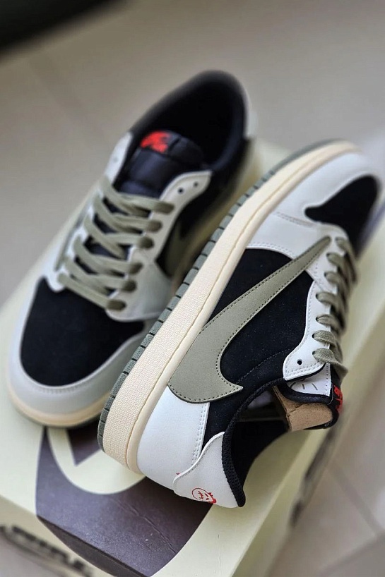 Кроссовки Travis Scott x Nike Air Jordan 1 Low OG "Olive"