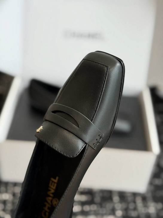 Женские кожаные лоферы Chanel premium