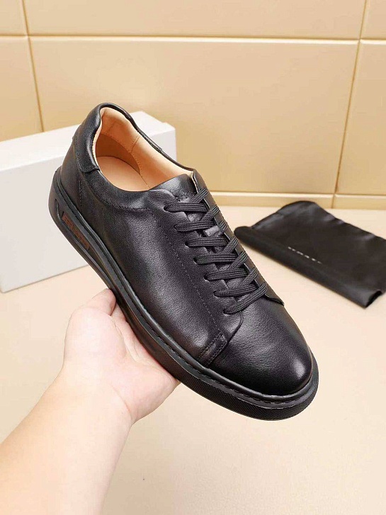 Мужские кожаные кроссовки Kiton