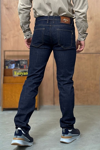 Мужские джинсы тёмно-синего цвета Brioni regular fit   