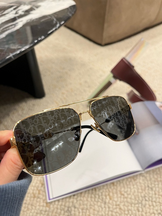 Солнцезащитные очки Dior