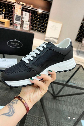 Мужские кожаные кроссовки Prada   
