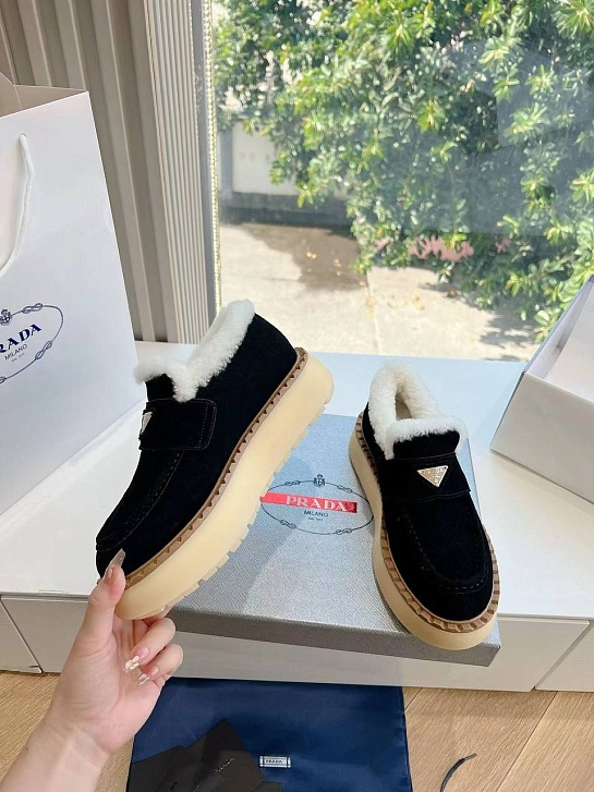 Женские меховые лоферы Prada Suede Premium - Black