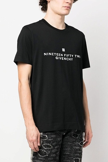 Чёрная оверсайз футболка Givenchy Nineteen Fifty Two   