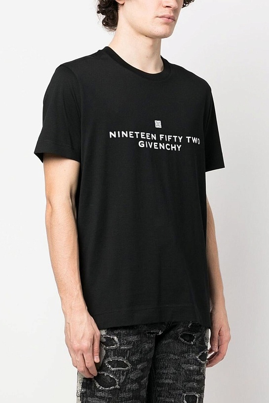 Чёрная оверсайз футболка Givenchy Nineteen Fifty Two