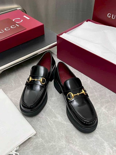 Женские кожаные лоферы Gucci Horsebit premium   