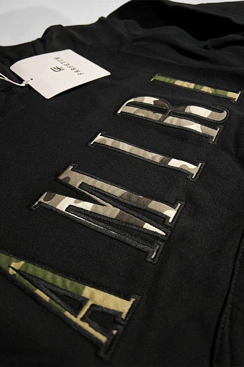 Чёрное оверсайз худи Amiri camo embroidered logo   
