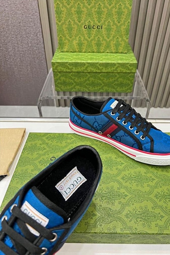 Мужские синие кроссовки Gucci GG Monogram