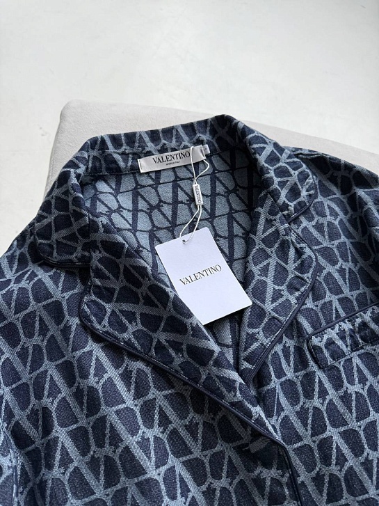 Женский костюм Valentino