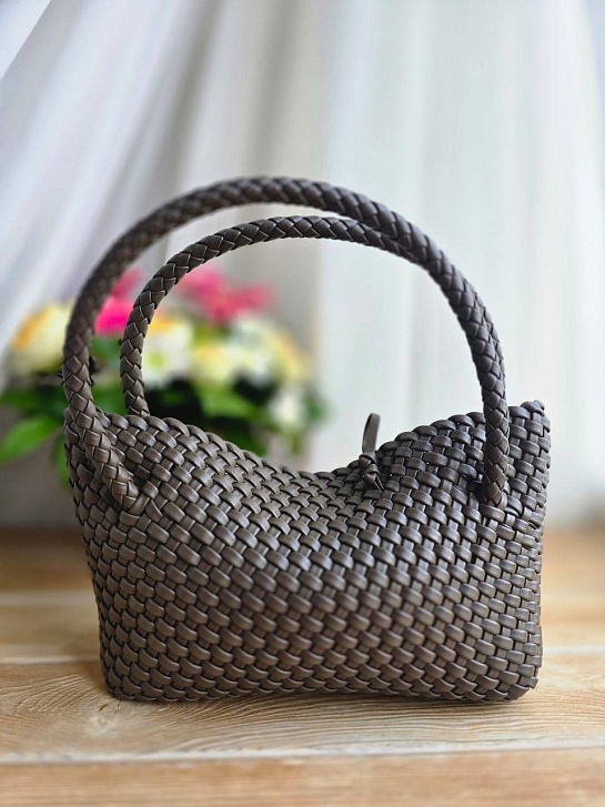 Кожаная сумка Bottega Veneta intrecciato 30x14 см