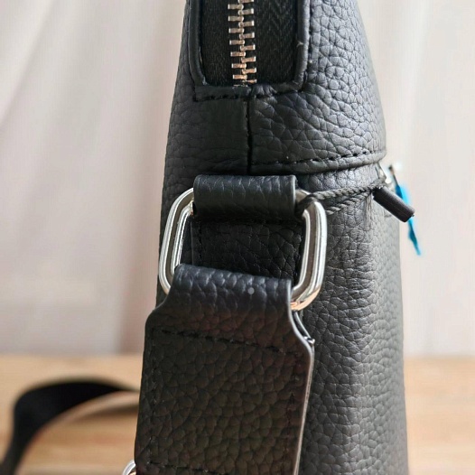 Кожаная чёрная сумка-планшет Montblanc 27x26 см   