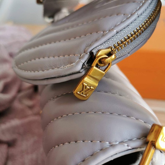 Кожаная сумка Louis Vuitton Mini Pochette 16x12 см - Grey   