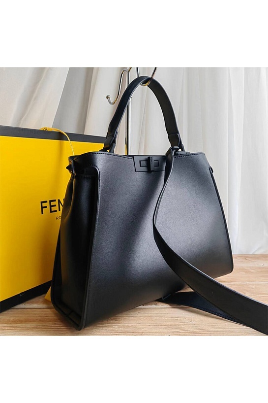 Кожаная сумка Fendi 33x22 см