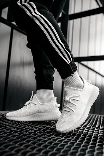 Кроссовки Adidas Yeezy Boost 350 V2 - Triple White Premium   