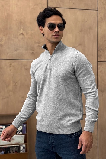 Мужской джемпер Hugo Boss серого цвета   
