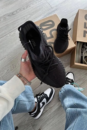 Кроссовки Adidas Yeezy Boost 350 v2 "Onyx"   