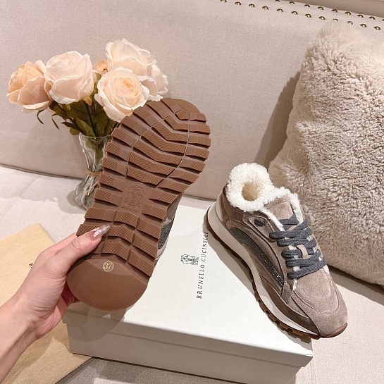 Женские замшевые кроссовки с мехом Brunello Cucinelli Premium