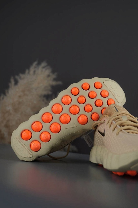 Кроссовки Nike Mind 002