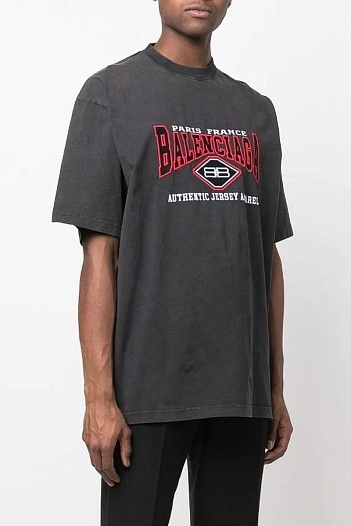 Чёрная оверсайз футболка Balenciaga Logo-Embroidered   