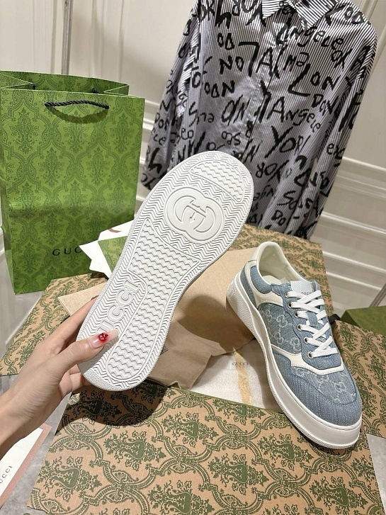 Женские кроссовки Gucci GG Interlocking