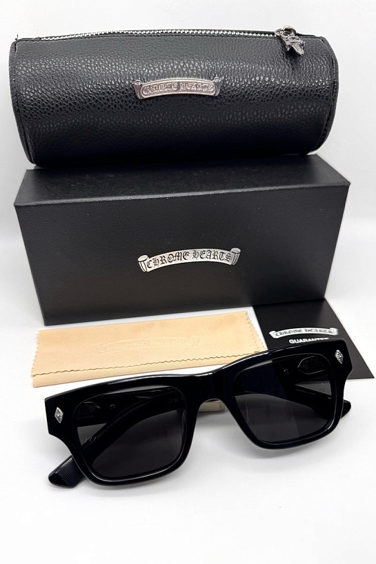 Солнцезащитные очки Chrome Hearts Charismadick