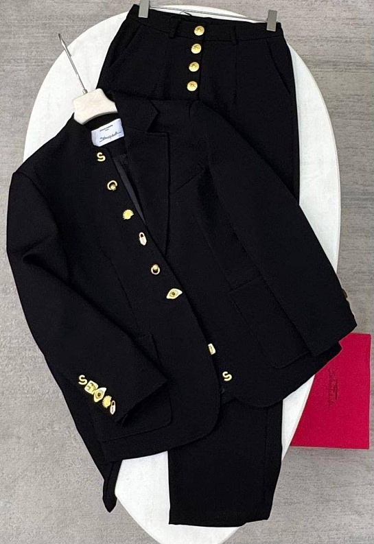 Женский костюм Schiaparelli чёрного цвета premium
