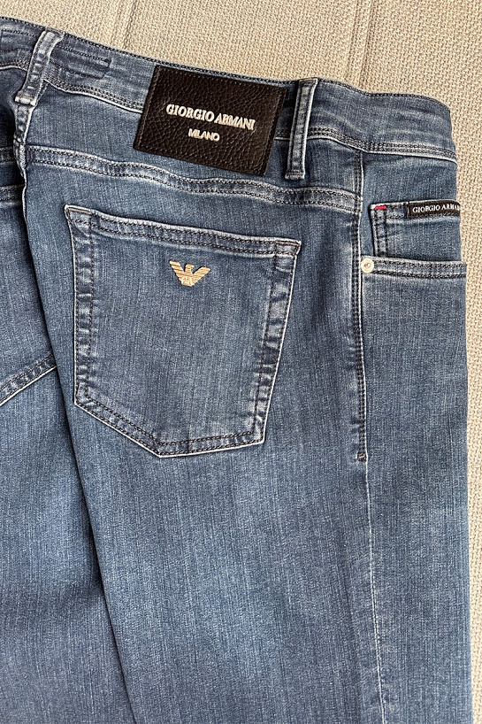 Мужские джинсы синего цвета Giorgio Armani regular fit